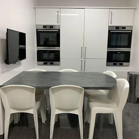 Centre Piscine カンヌ